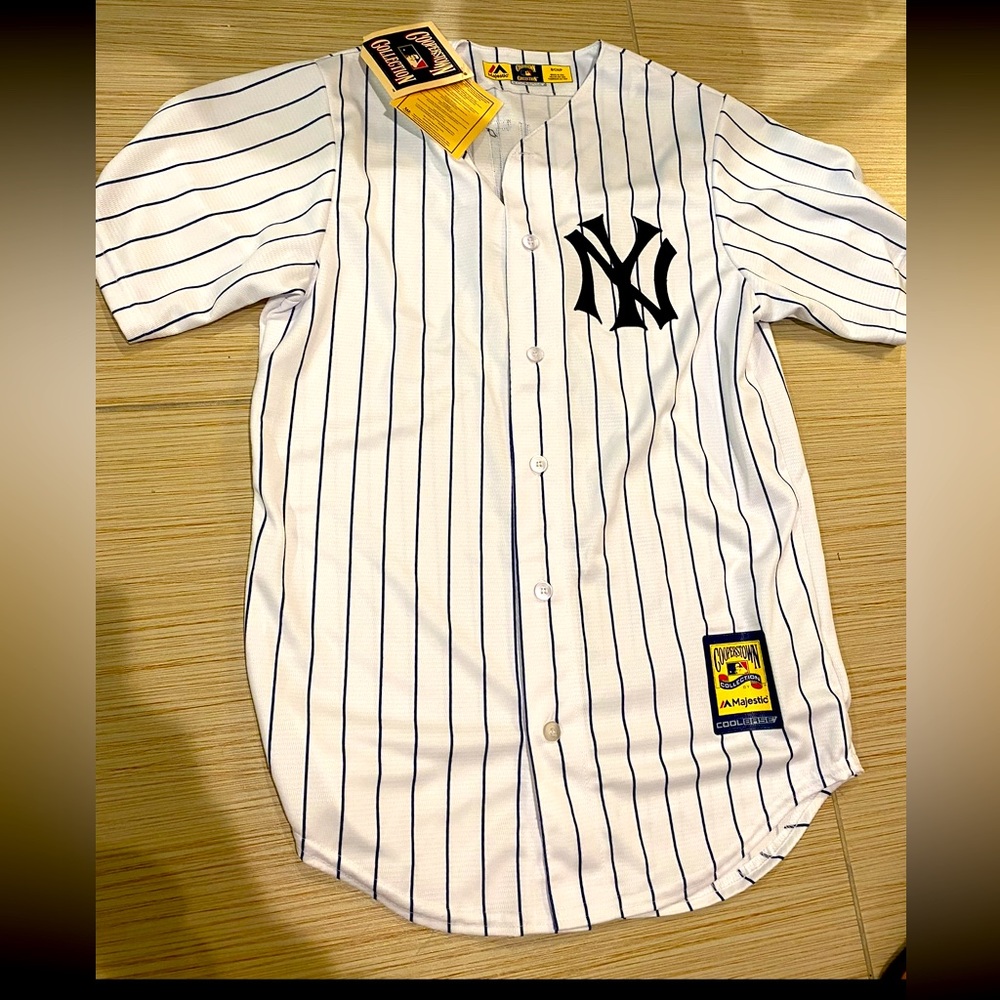 🆕 Cooperstown Collection Yankees Mikey Mantel Authentic White Pinstripe Jersey